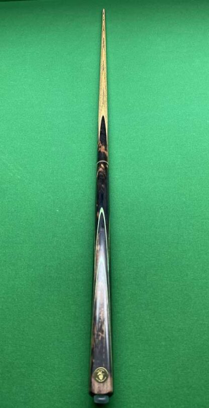 1977 Macassar snooker cue