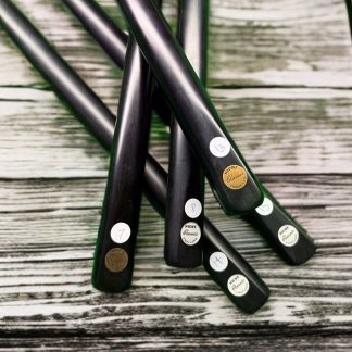 Niche Classic Three Quarter snooker cue with hand-spliced ash and ebony